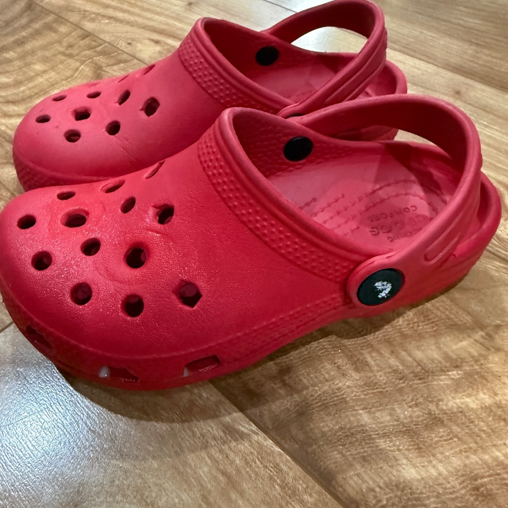 Red Water Shoes with Ventilation and Heel Strap